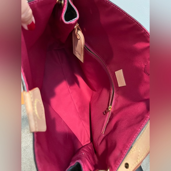 Auth Louis Vuitton MM monogram peony inside - Picture 4 of 12